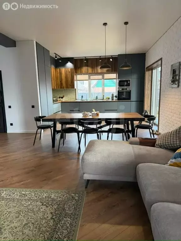 Дом в Калининград, ТСН Искра, Бетонная улица (212.1 м) - Фото 1