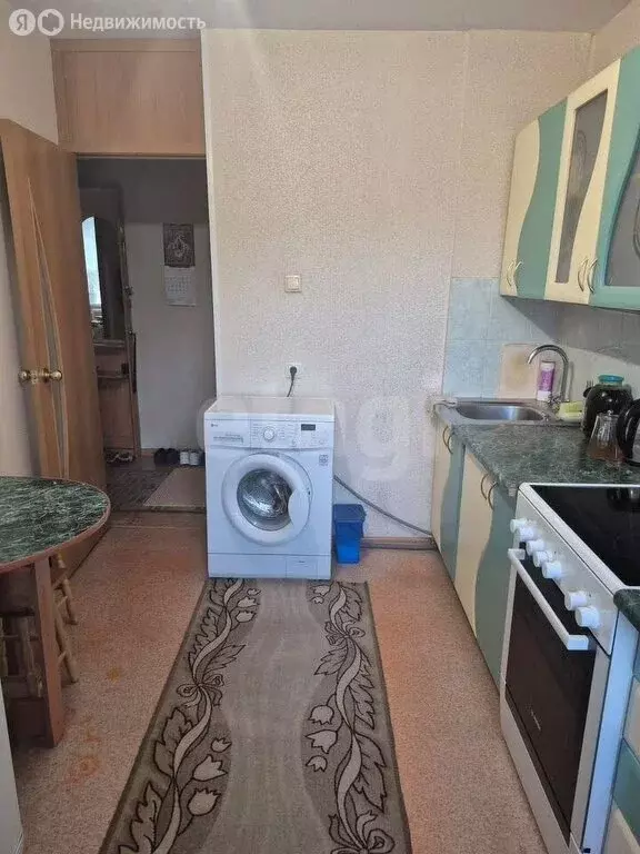 3-комнатная квартира: Новосибирск, улица Забалуева, 60 (58.9 м) - Фото 1