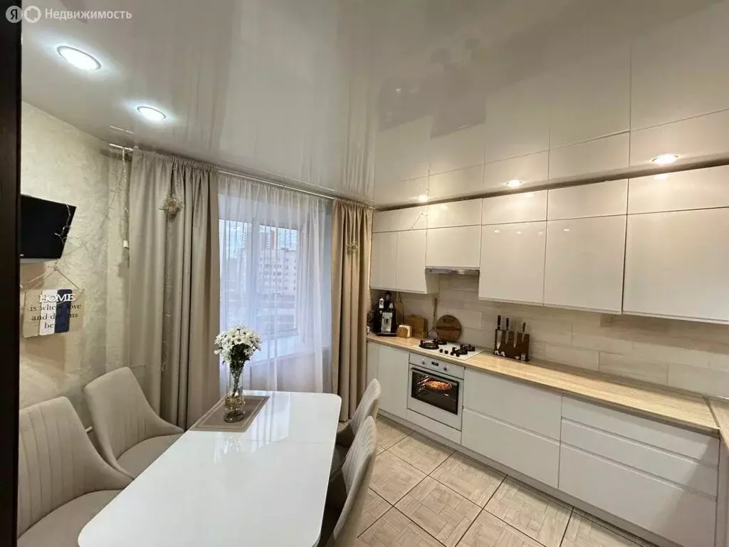 3-комнатная квартира: Зеленодольск, проспект Строителей, 11 (83.6 м) - Фото 1