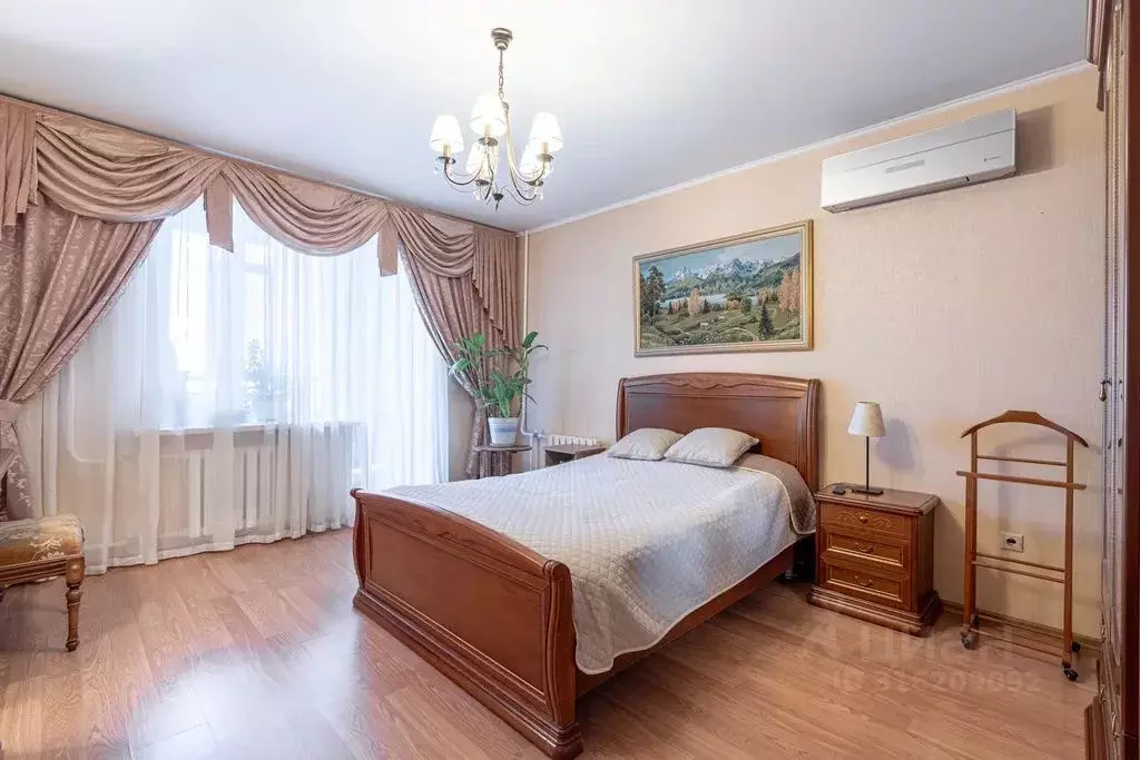 2-к кв. Татарстан, Казань ул. Тихомирнова, 11 (72.0 м) - Фото 0