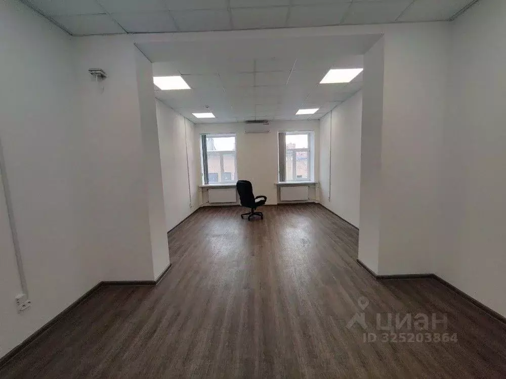 Офис в Санкт-Петербург 17-я Васильевского острова линия, 4-6В (19 м) - Фото 1