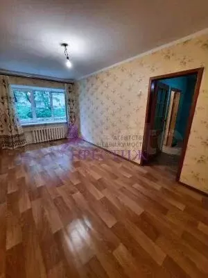 2-к. квартира, 40 м, 1/5 эт. - Фото 0