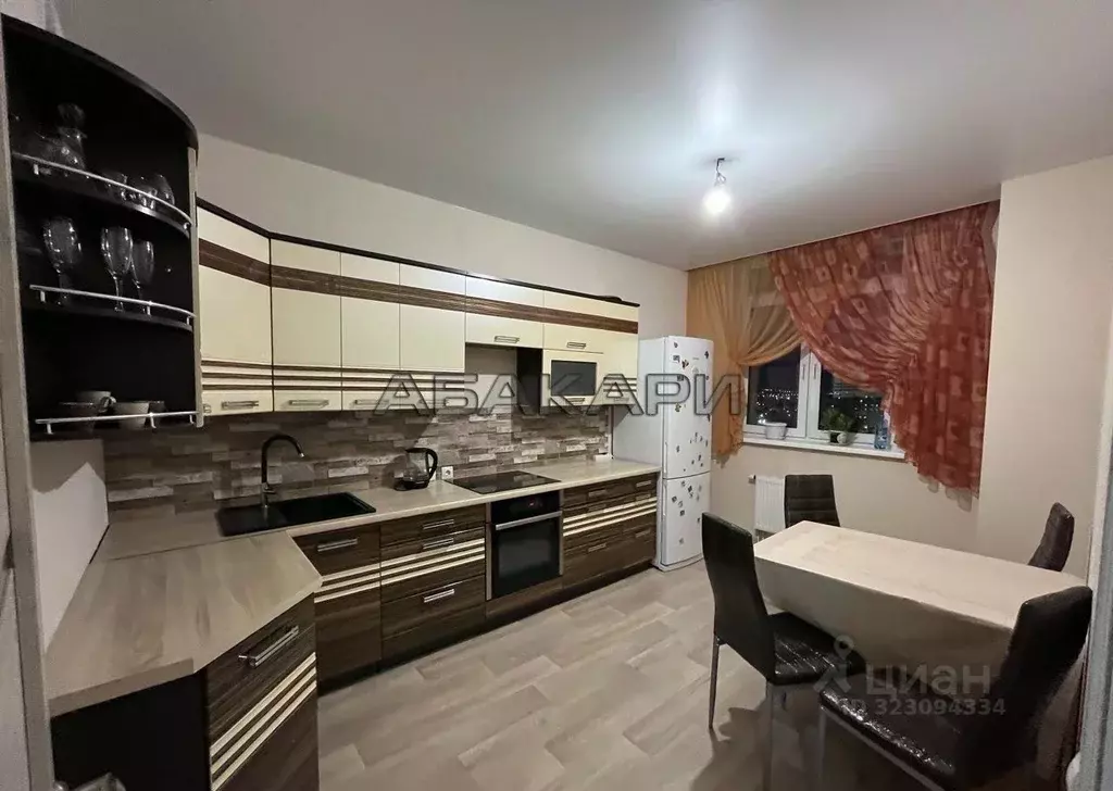 2-к кв. Красноярский край, Красноярск ул. Авиаторов, 47 (70.0 м) - Фото 1