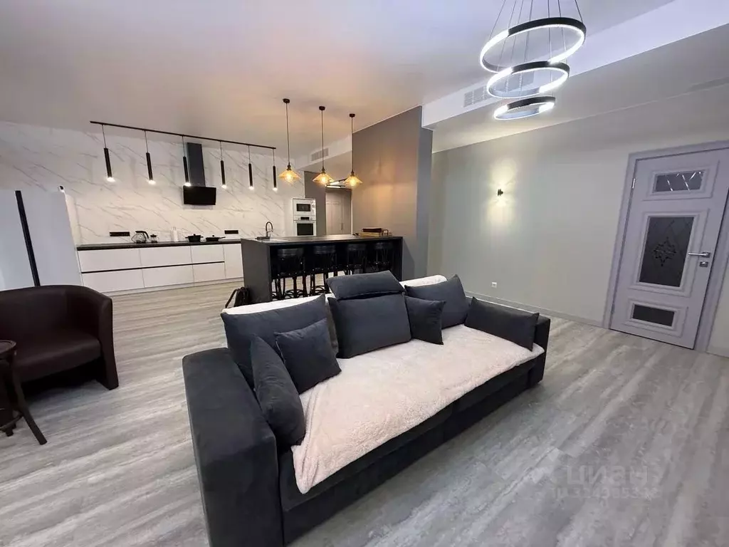 2-к кв. Татарстан, Казань ул. Татарстан, 14/59 (135.0 м) - Фото 1