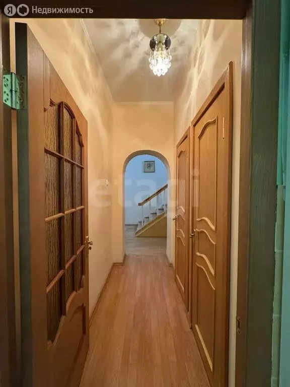 Дом в Оренбург, микрорайон Солнечный, улица Строителей (281 м) - Фото 1