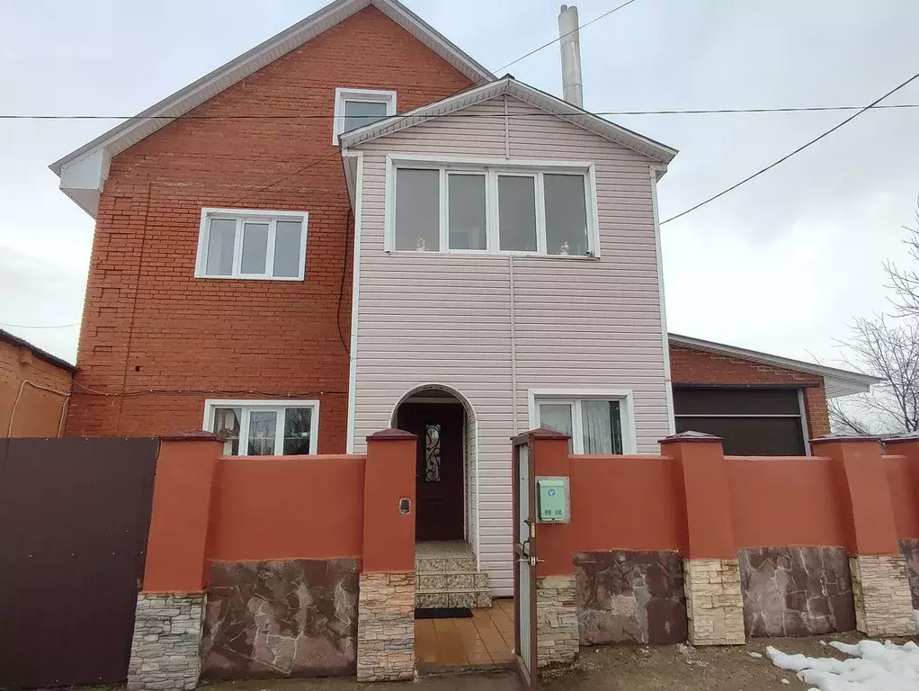 Дом в Башкортостан, Уфа Максимовка мкр, ул. Толбухина, 17 (166 м) - Фото 1