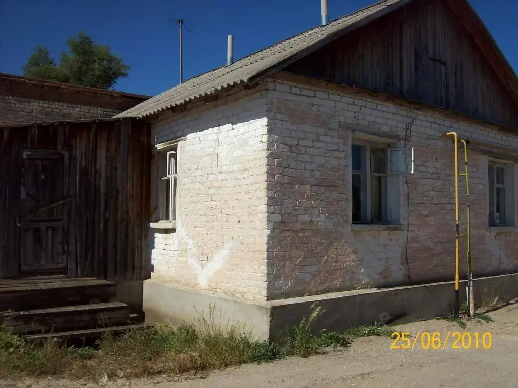 Помещение свободного назначения в Волгоградская область, Жирновск ... - Фото 1