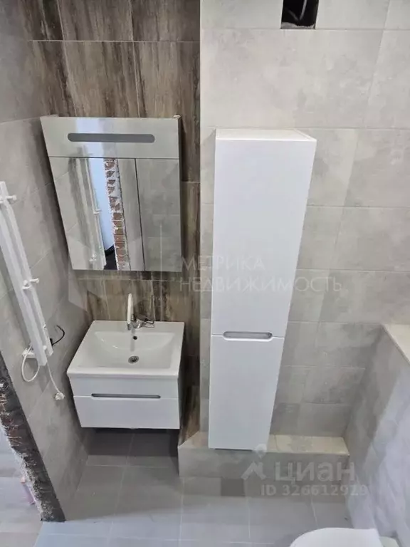 Студия Тюменская область, Тюмень Тарманы мкр, ул. Малышева, 31к1 ... - Фото 1