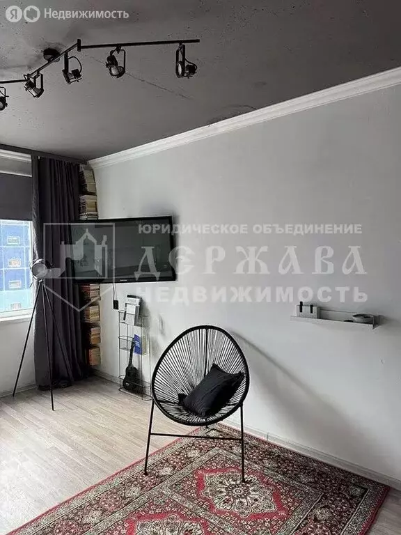 Квартира-студия: Кемерово, Ленинградский проспект, 24А (24 м) - Фото 1