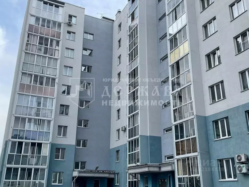 3-к кв. Кемеровская область, Кемерово просп. Восточный, 29 (67.8 м) - Фото 0