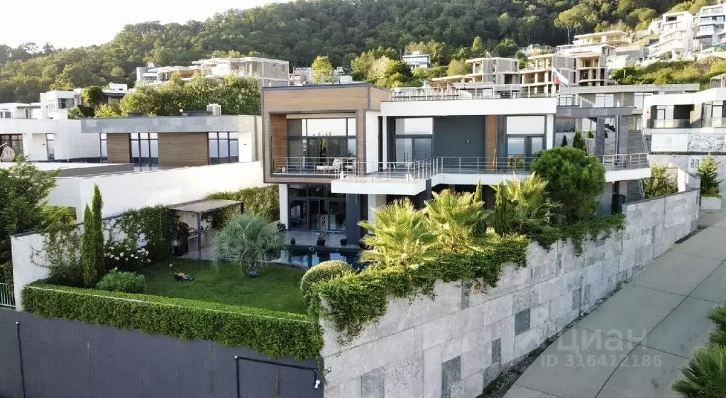 Дом в Краснодарский край, Сочи ул. Ручей Видный (458 м) - Фото 1