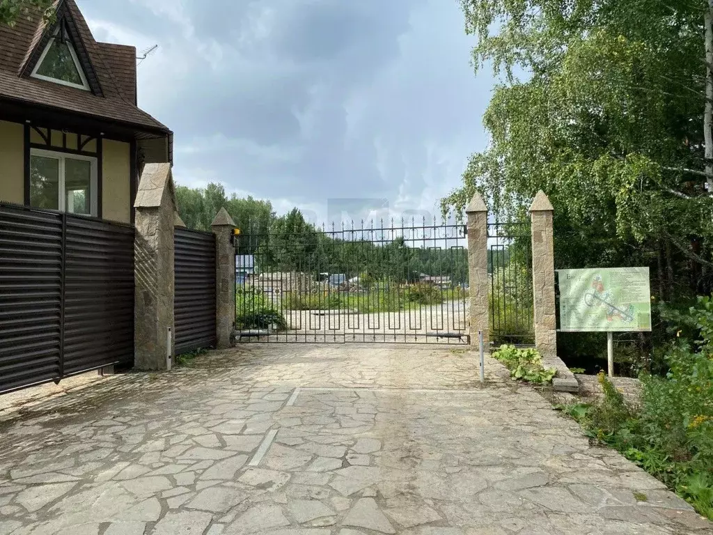 Участок в Свердловская область, Екатеринбург муниципальное ... - Фото 1