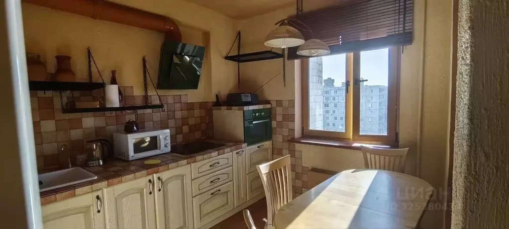 2-к кв. Московская область, Химки ул. Панфилова, 4 (65.0 м) - Фото 1