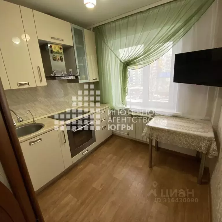2-к кв. Ханты-Мансийский АО, Нижневартовск ул. Дружбы Народов, 15А ... - Фото 0