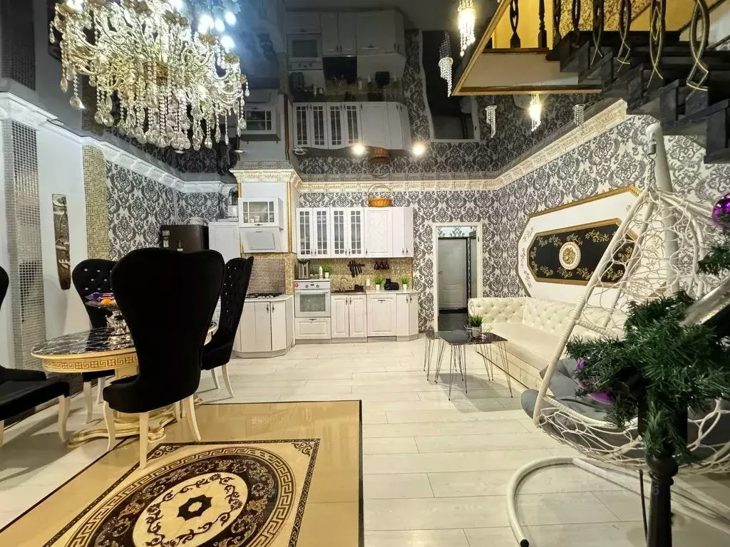 4-к кв. Кабардино-Балкария, Нальчик ул. Шарданова (165.0 м) - Фото 0