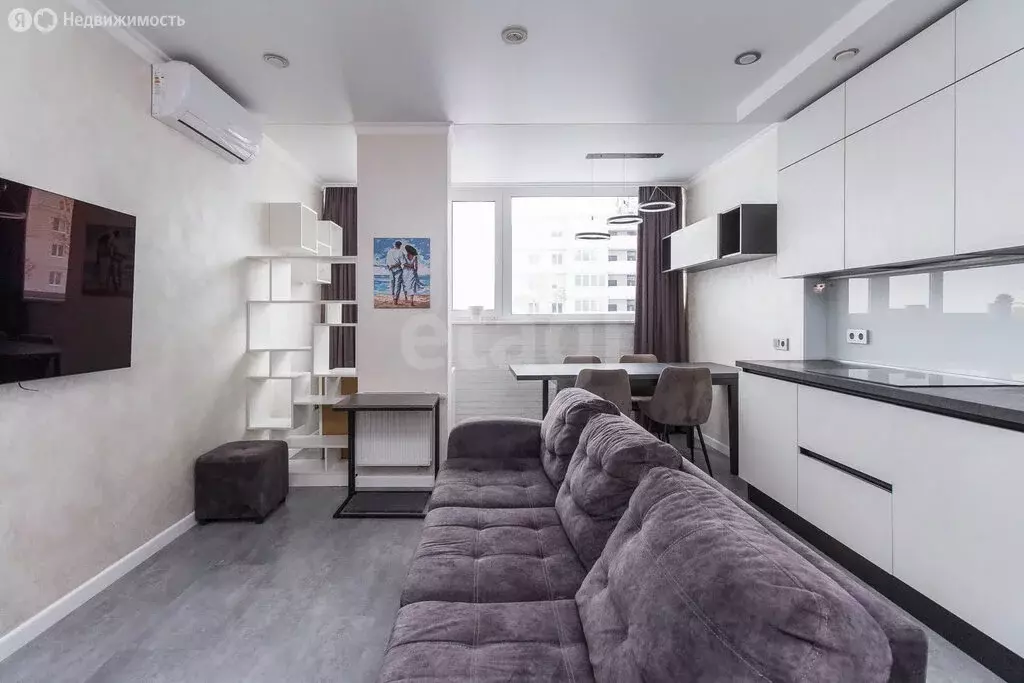 3-комнатная квартира: Тюмень, Таврическая улица, 9к5 (83.5 м) - Фото 2