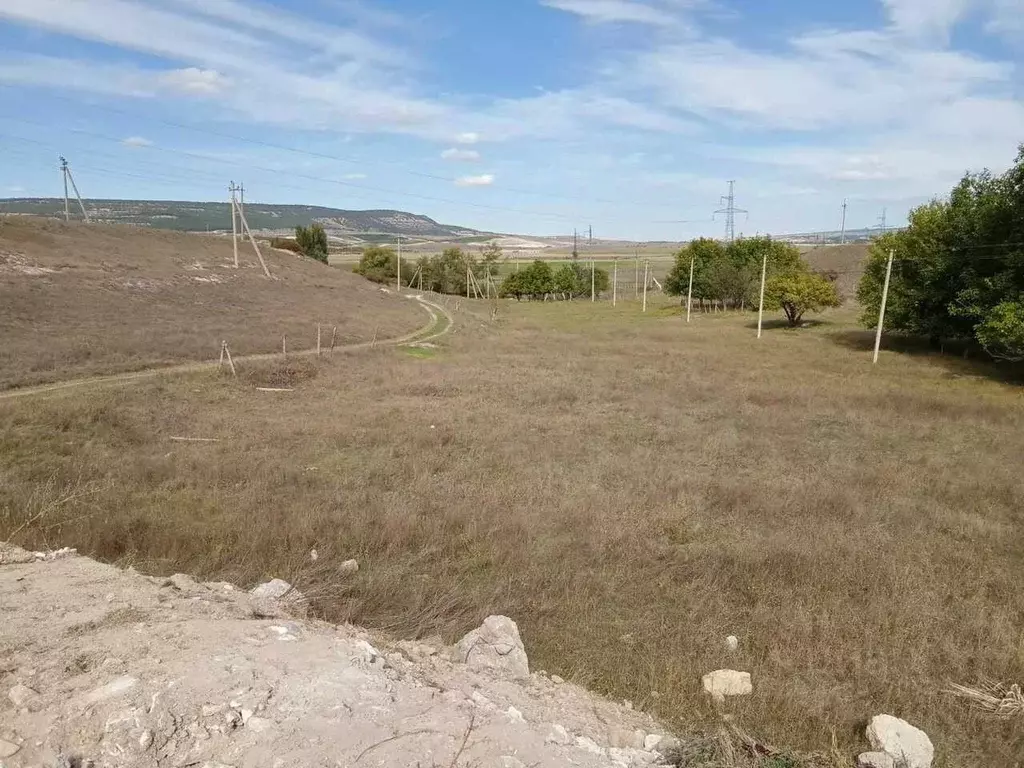 Участок в Крым, Бахчисарайский район, Красномакское с/пос, с. Холмовка ... - Фото 1