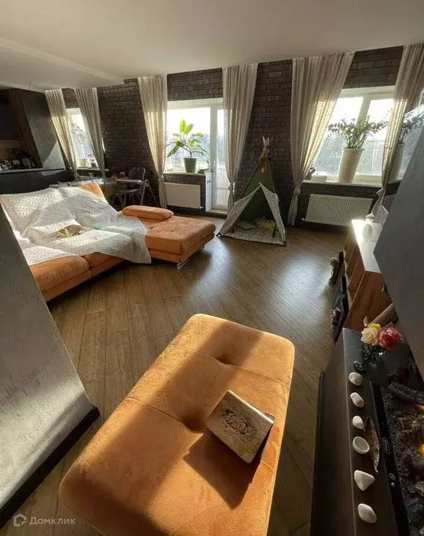 Продаётся квартира-студия, 111.2 м - Фото 0