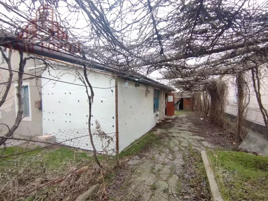 Дом в Крым, Феодосия муниципальный округ, с. Насыпное ул. ... - Фото 2