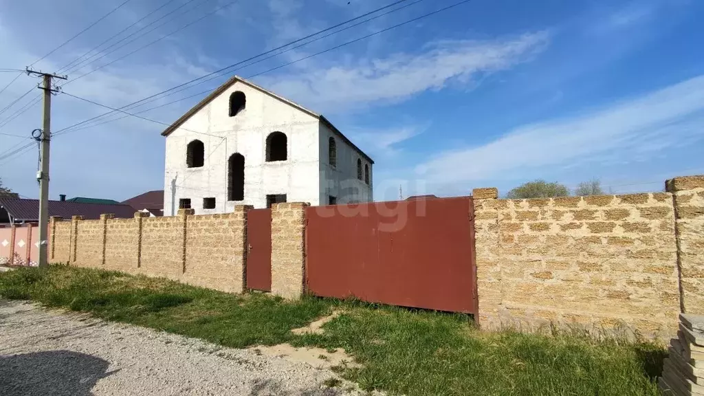Дом в Крым, Саки ул. Номана Челебиджихана (209 м) - Фото 1