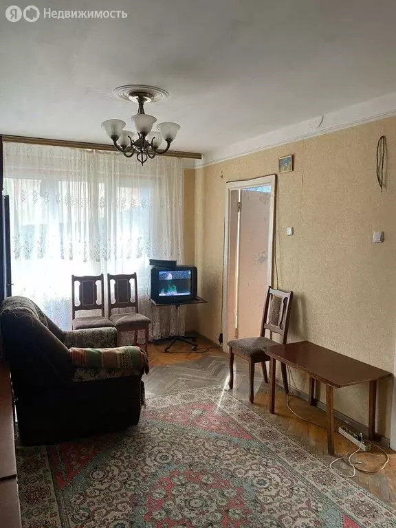 4-комнатная квартира: Нальчик, улица Неделина, 21 (59 м) - Фото 1