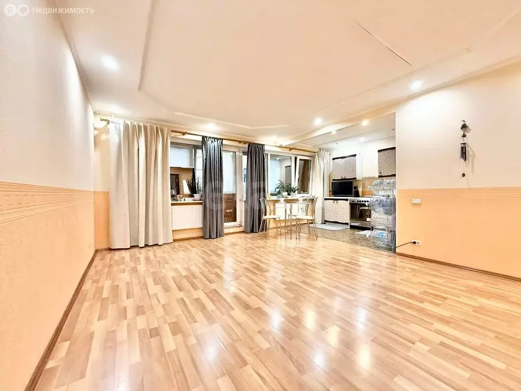 4-комнатная квартира: Череповец, проспект Победы, 175 (78.6 м) - Фото 2