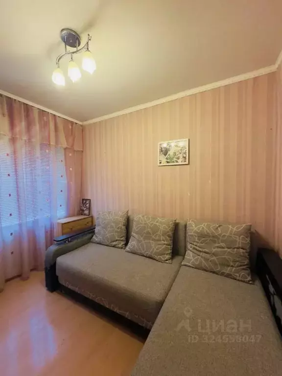 3-к кв. Омская область, Омск ул. Калинина, 12 (58.3 м) - Фото 1