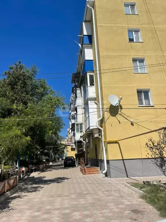 3-к кв. Крым, Черноморское пгт ул. Кирова, 77 (53.6 м) - Фото 1