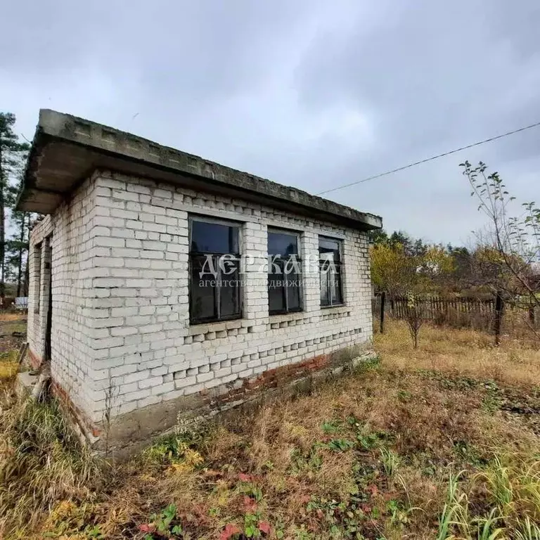 Участок в Белгородская область, Старооскольский городской округ, с. ... - Фото 0