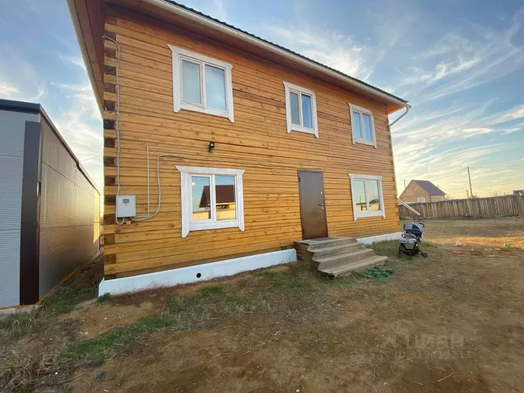 Дом в Саха (Якутия), Якутск пер. Хлебный (180 м) - Фото 1