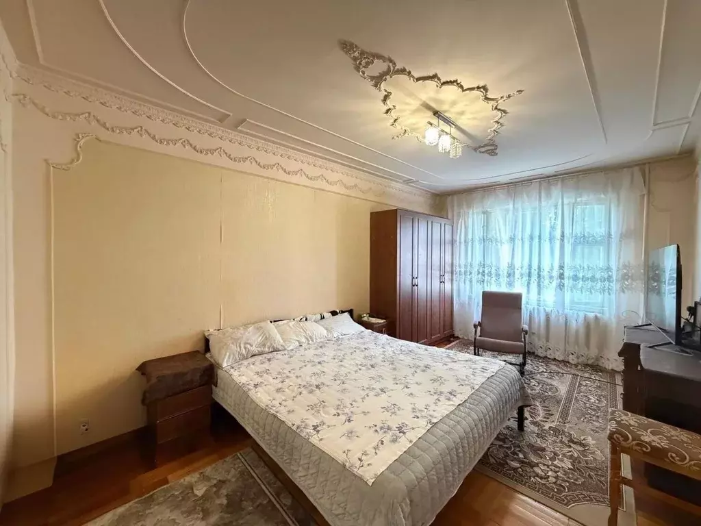 3-к кв. Кабардино-Балкария, Нальчик ул. Калинина (67.9 м) - Фото 1