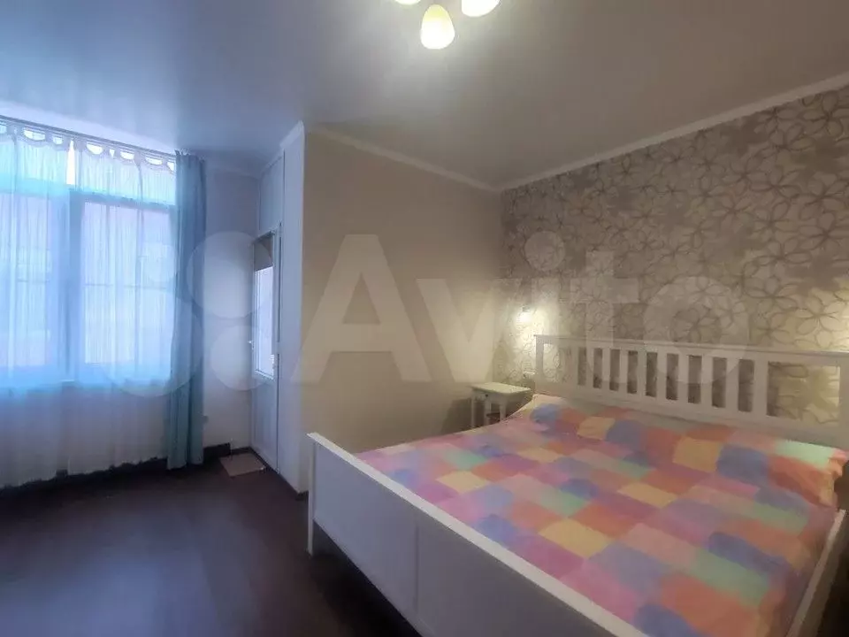 2-к. квартира, 60 м, 2/4 эт. - Фото 1