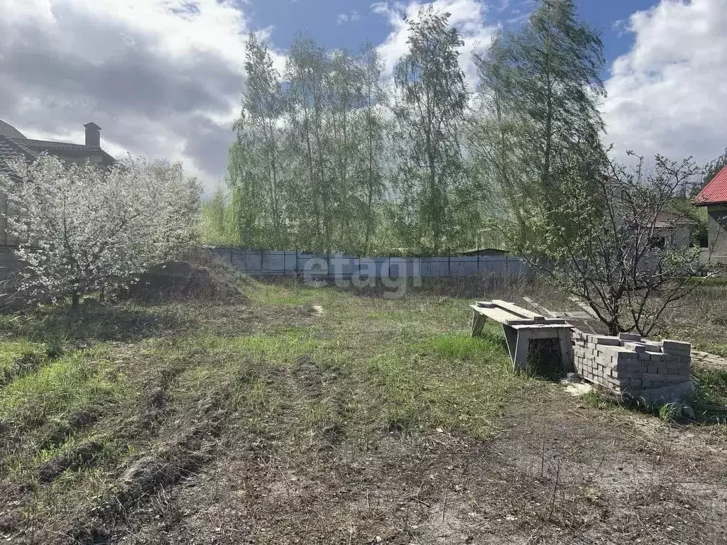 Участок в Белгородская область, Старый Оскол Лесная Поляна мкр, пер. ... - Фото 0