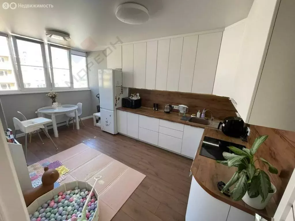 2-комнатная квартира: Краснодар, улица Красных Партизан, 1/4к10 (44.9 ... - Фото 1