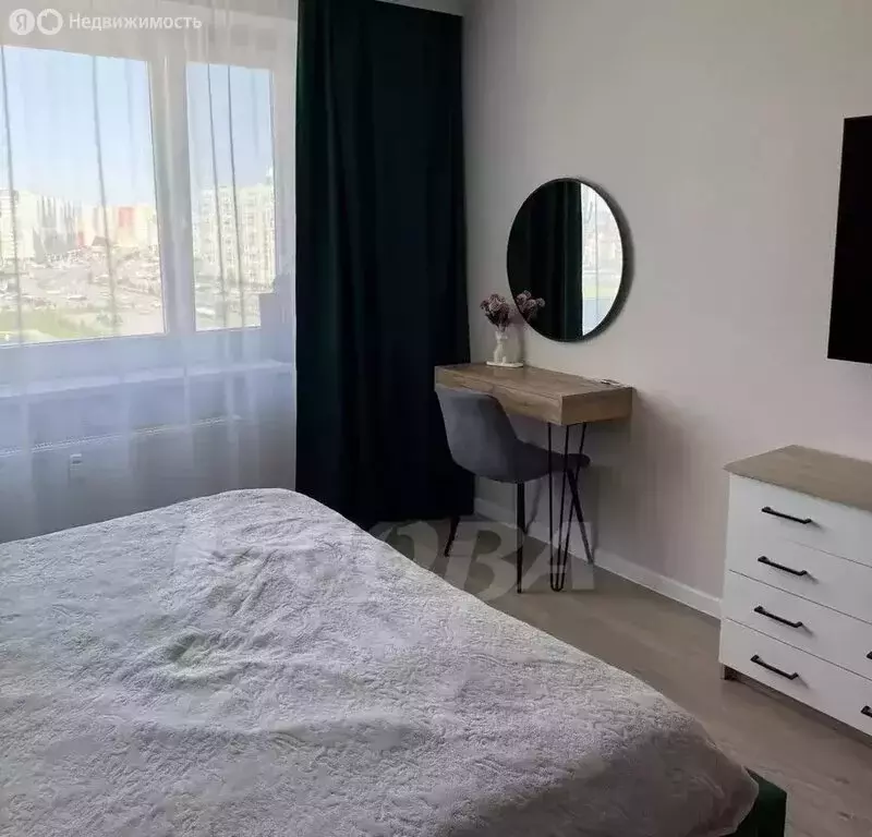 3-комнатная квартира: Тюмень, улица Монтажников, 38 (87 м) - Фото 1