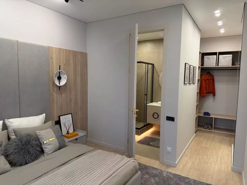 3-к кв. Татарстан, Казань ул. Сибгата Хакима, 51 (100.0 м) - Фото 0