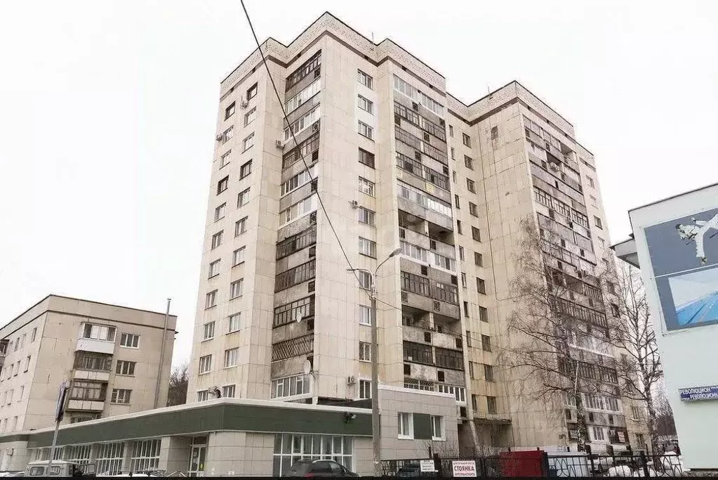 2-к кв. Башкортостан, Уфа Революционная ул., 167А (66.3 м) - Фото 0