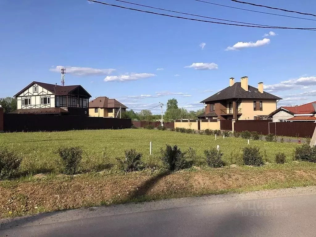 Участок в Московская область, Рузский муниципальный округ, с. ... - Фото 0