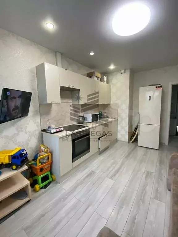 1-к. квартира, 40 м, 4/25 эт. - Фото 0