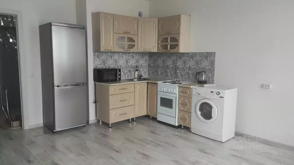 Студия Красноярский край, Красноярск ул. Петра Подзолкова, 22 (25.0 м) - Фото 0
