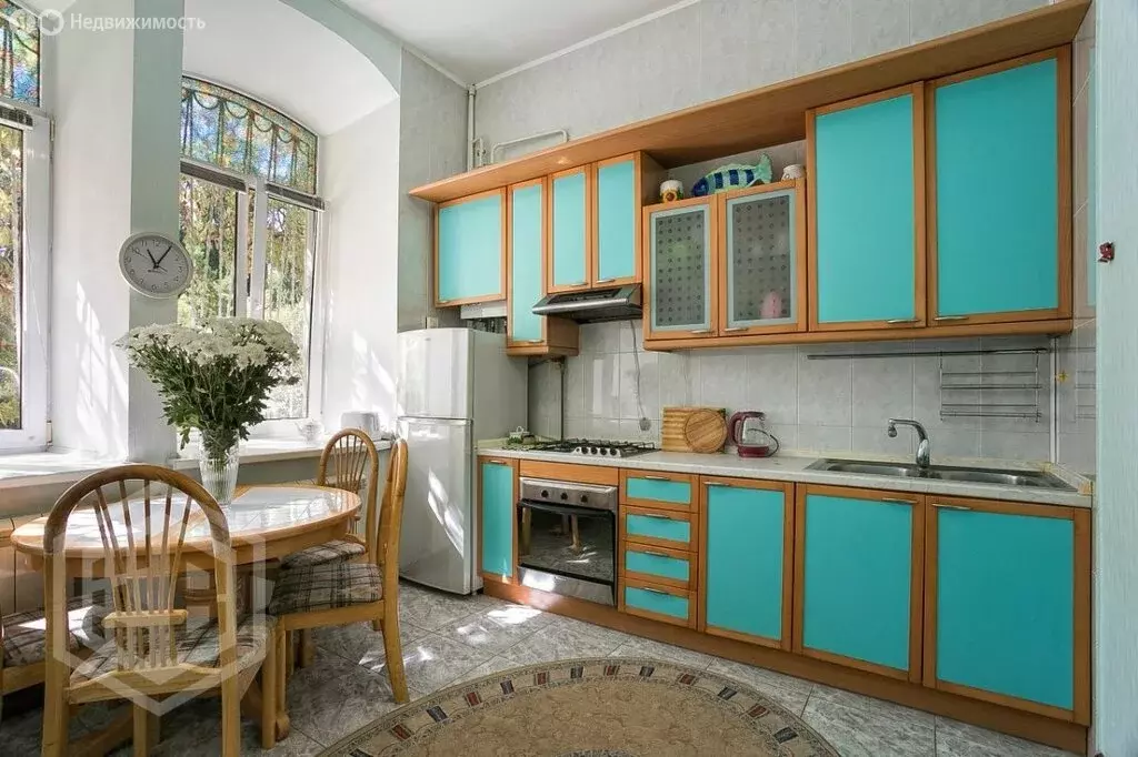 1-комнатная квартира: Ялта, улица Пальмиро Тольятти, 13А (49.5 м) - Фото 2