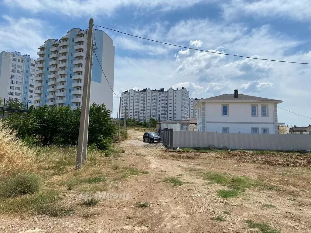 Участок в Севастополь ул. Артдивизионовская (4.0 сот.) - Фото 1