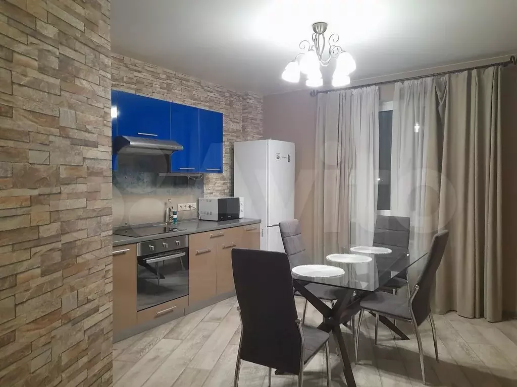 2-к. квартира, 70 м, 7/23 эт. - Фото 1