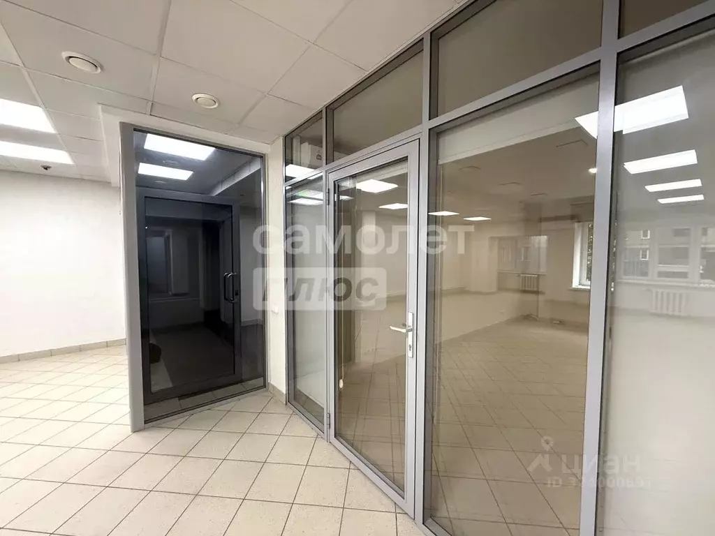 Офис в Нижегородская область, Нижний Новгород ул. Невзоровых, 87 (242 ... - Фото 1