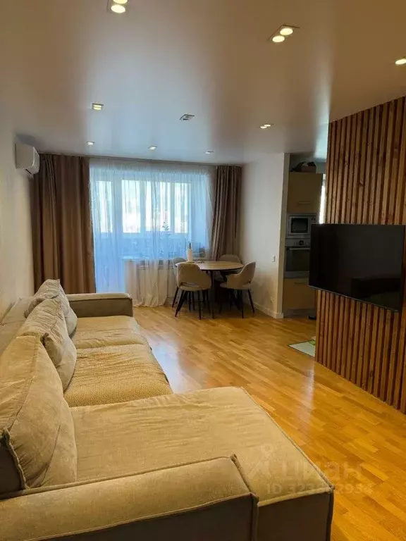 3-к кв. Свердловская область, Екатеринбург ул. Академика Шварца, 14 ... - Фото 1