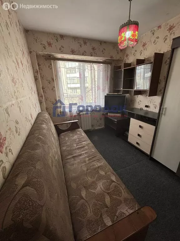 3-комнатная квартира: Каменск-Уральский, улица Кирова, 5 (49 м) - Фото 0