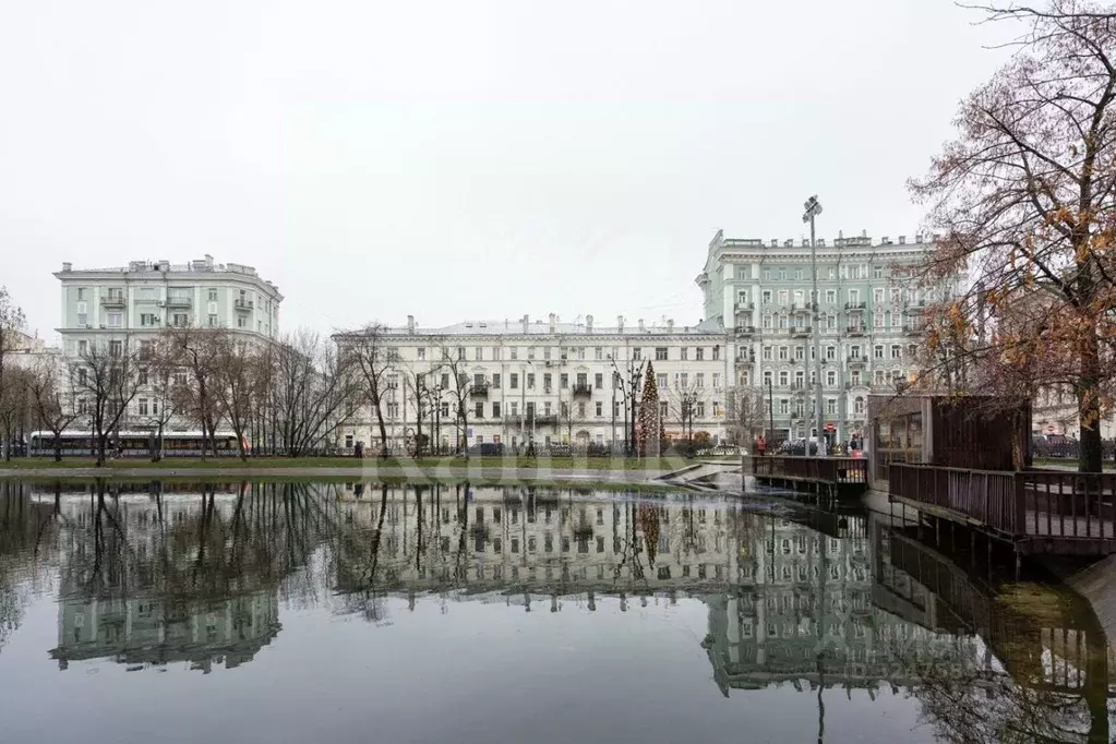 6-к кв. Москва ул. Макаренко, 2/21С1 (420.0 м) - Фото 1