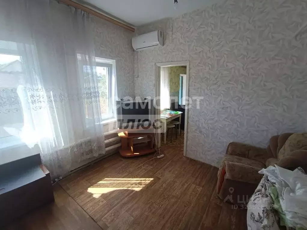 Дом в Краснодарский край, Динская ст-ца ул. Динская, 55 (35 м) - Фото 2