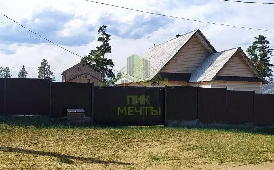 Дом в Бурятия, Улан-Удэ Радужный мкр, ул. Военная (49 м) - Фото 1