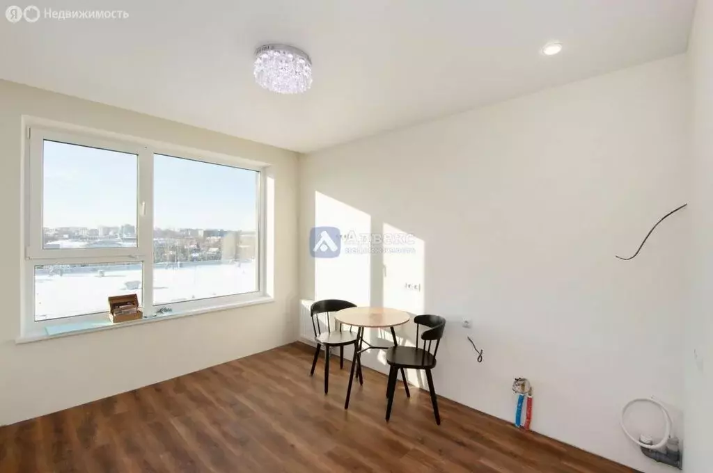 Квартира-студия: Тюмень, улица Республики, 205к1 (20 м) - Фото 2